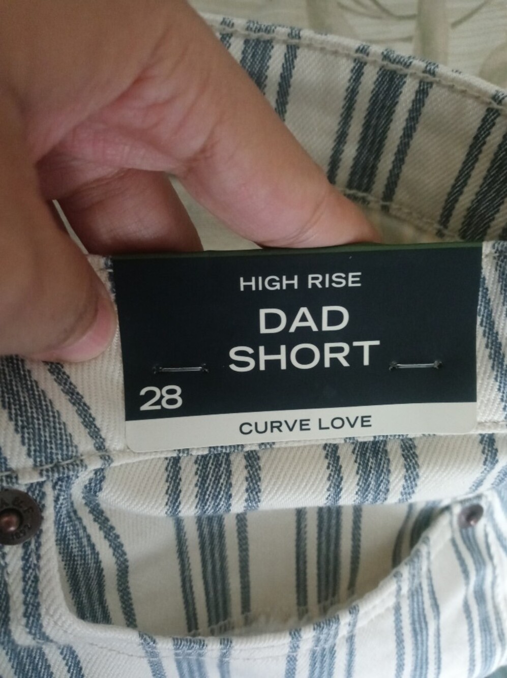 Abercrombie & Fitch Curve Love High Rise Dad Short Size 28 - Picture 10 of 16